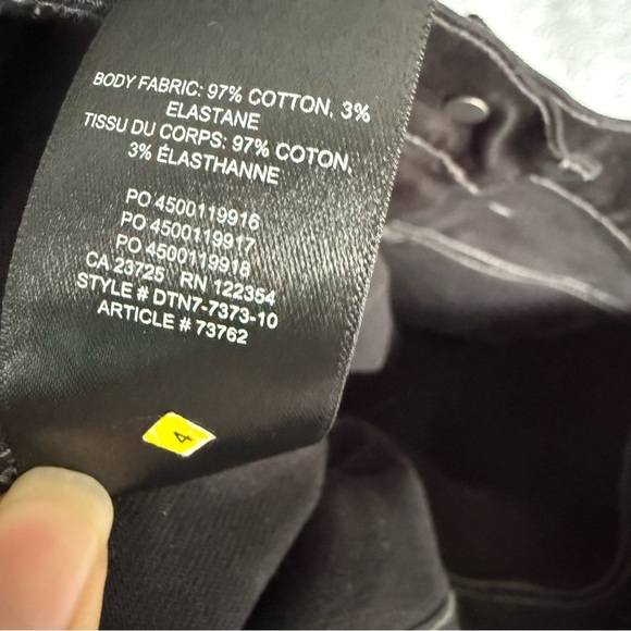 Wilfred Black Mini Skirt - Picture 9 of 9